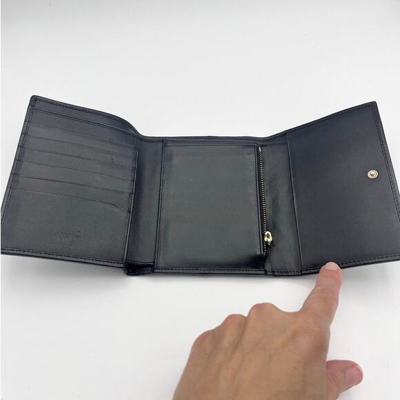 Mont Blanc Women's Snap Front Quilted Wallet Black - Picture 5 of 11